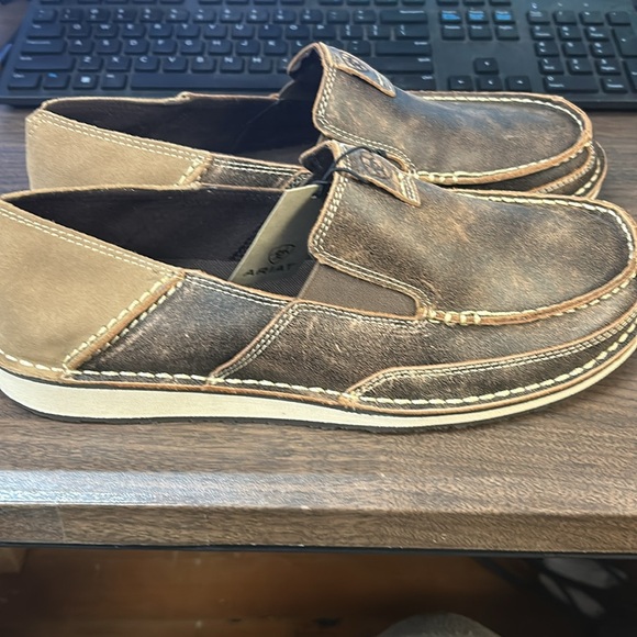 Ariat Men’s Cruiser Shoes Vintage Bomber - Picture 4 of 5